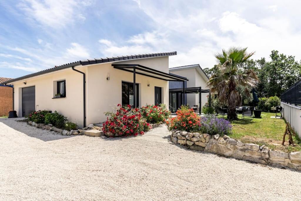 Villa Des Rives Du Tarn Avec Jacuzzi Montans エクステリア 写真